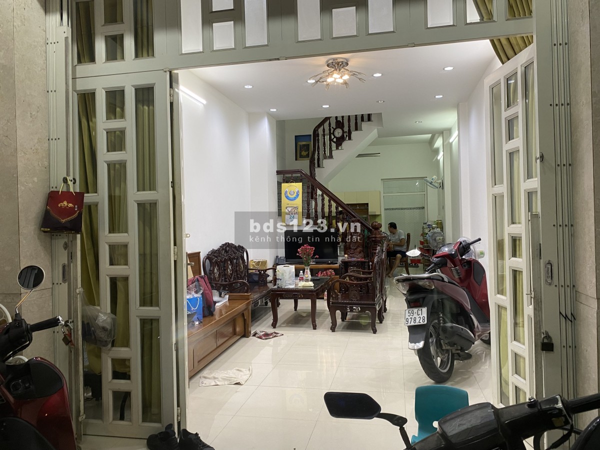 Cho thuê mặt bằng đường 32, phường Tân Phong (KDC An Phú Hưng), Quận 7