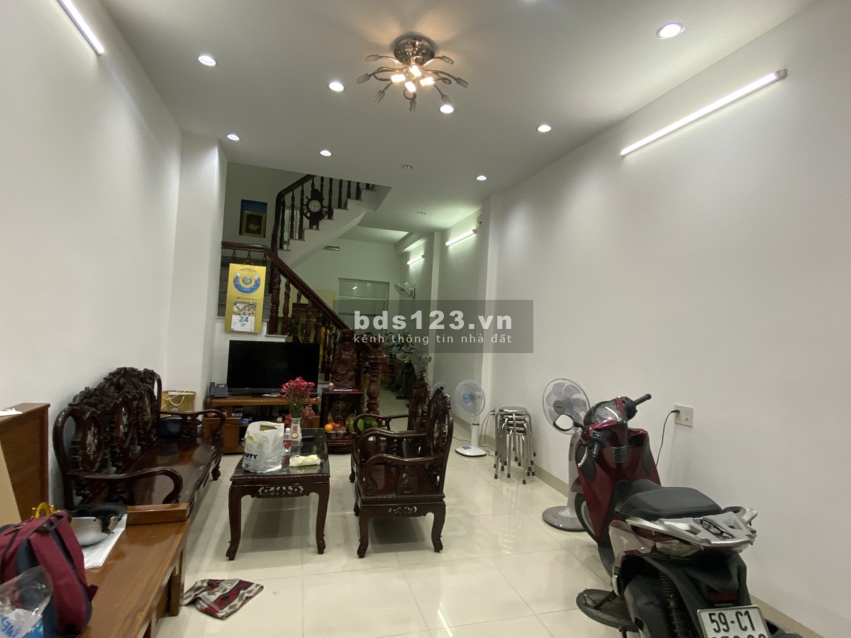 Cho thuê mặt bằng đường 32, phường Tân Phong (KDC An Phú Hưng), Quận 7
