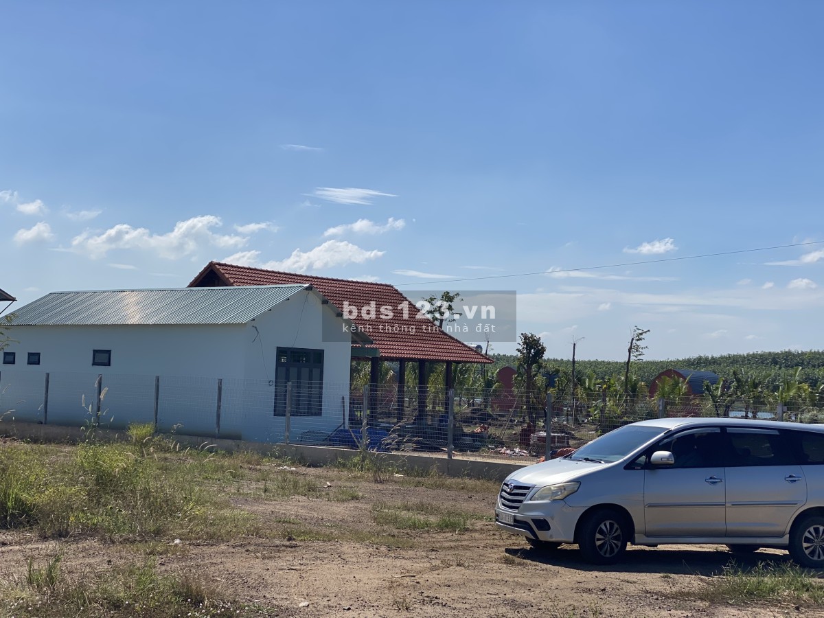 Cần bán miếng đất nghỉ dưỡng 1,7 sào giá 369 triệu, giá tốt