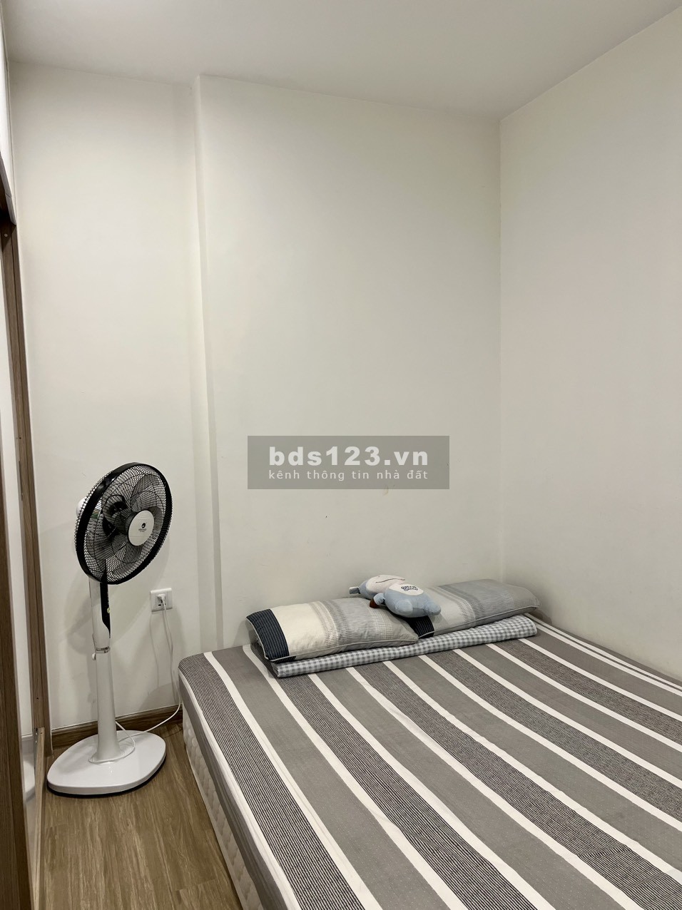 Căn 2N1WC 54 m2 full nội thất khu Vinhomes Smart City giá 10,5 tr/th.…