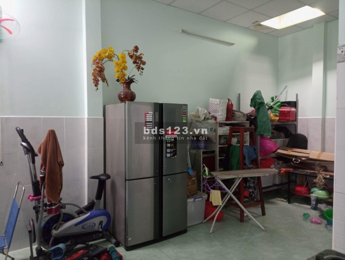 Ngộp bank bán gấp nhà Dương Công Khi, 1 trệt, 1 lầu, DTSD 125m², giá 4,5 tỷ