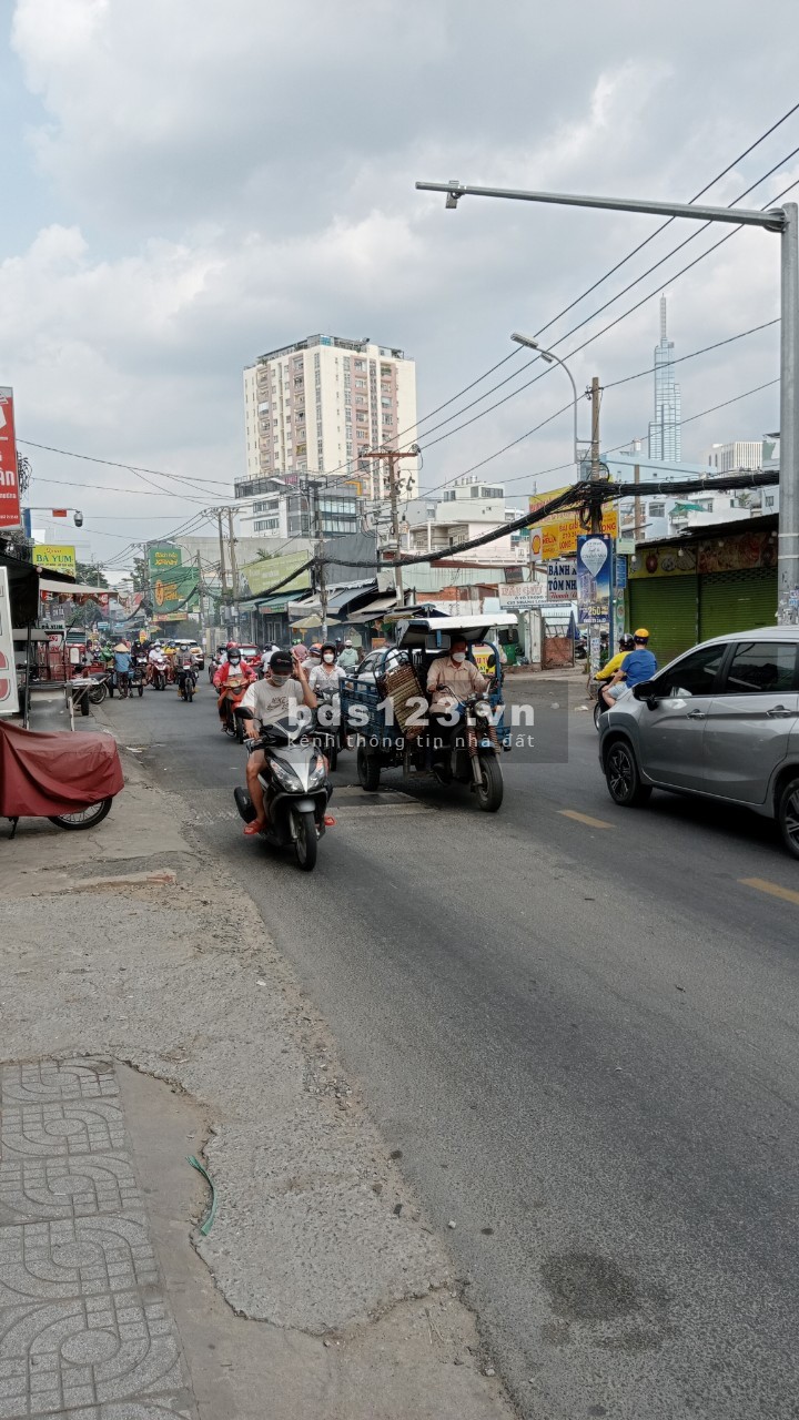 Mặt tiền Ung Văn Khiêm, 6 tầng, thang máy, thích hợp làm văn phòng