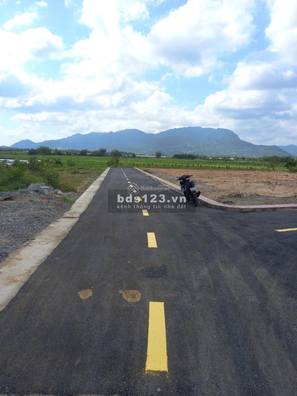 Chính chủ bán 239m2 đất thổ cư Cam Thành Bắc - đường nhựa 16m giáp bàn cờ Cam Đức-giá chỉ 5,5tr/m2