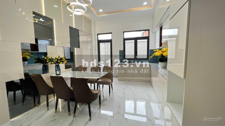 Bán nhà Mặt Tiền Cửu Long CXBH, phường 15, quận 10