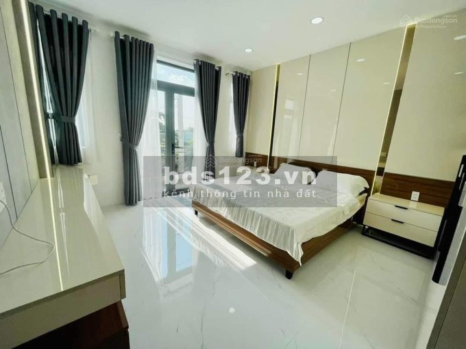 Bán nhà Mặt Tiền Cửu Long CXBH, phường 15, quận 10