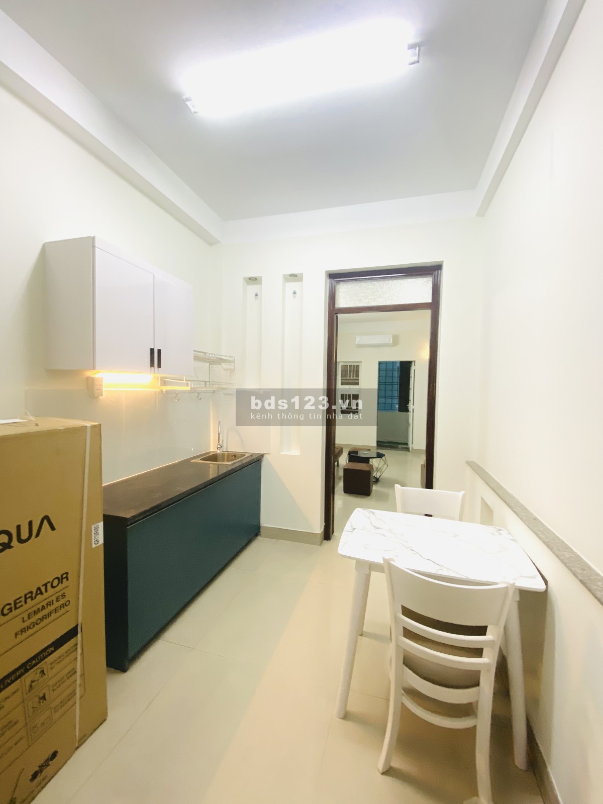 Cho thuê căn hộ 1 phòng ngủ gần etown liên hệ 0989155215