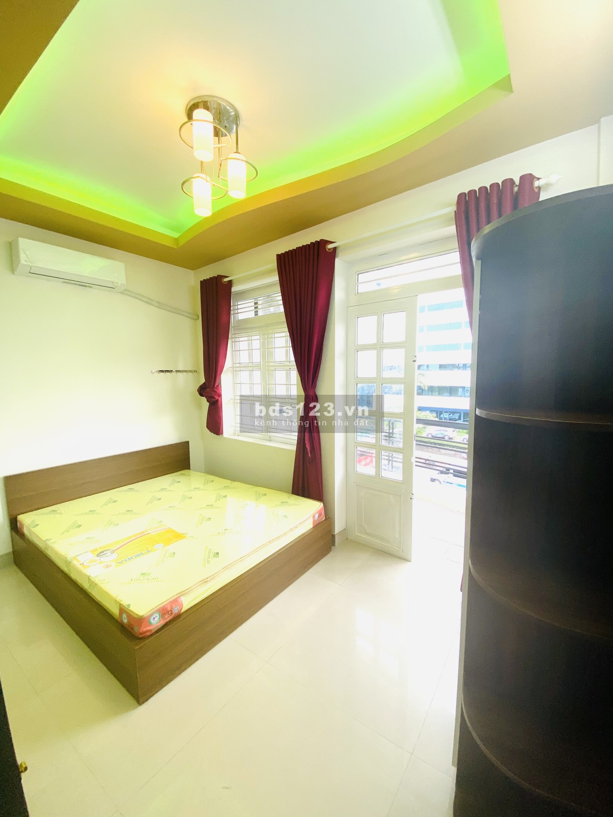 Cho thuê căn hộ 1 phòng ngủ gần etown liên hệ 0989155215