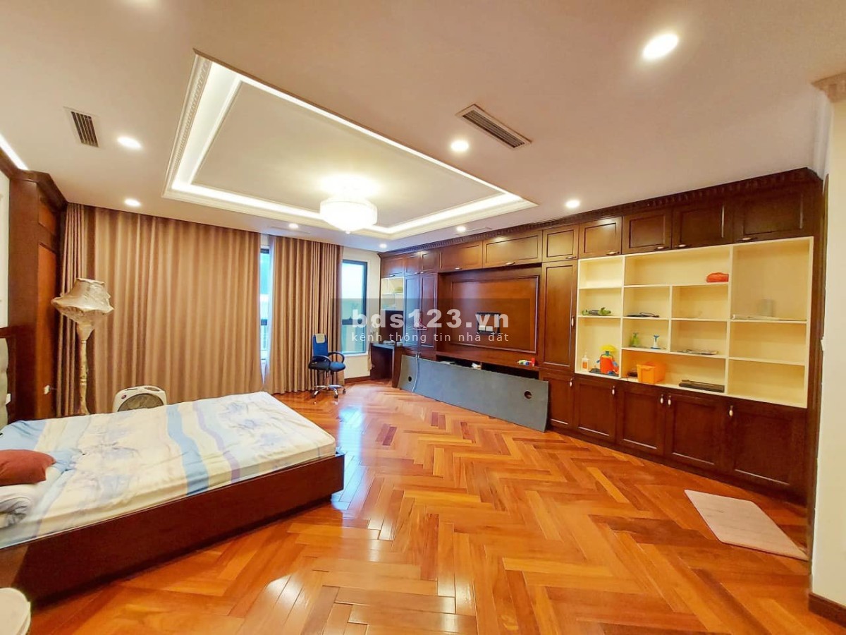 Bán nhà phố Nguyên Hồng cực hiếm, DT 60m² x 7 tầng, đầy đủ nội thất, kinh doanh đỉnh