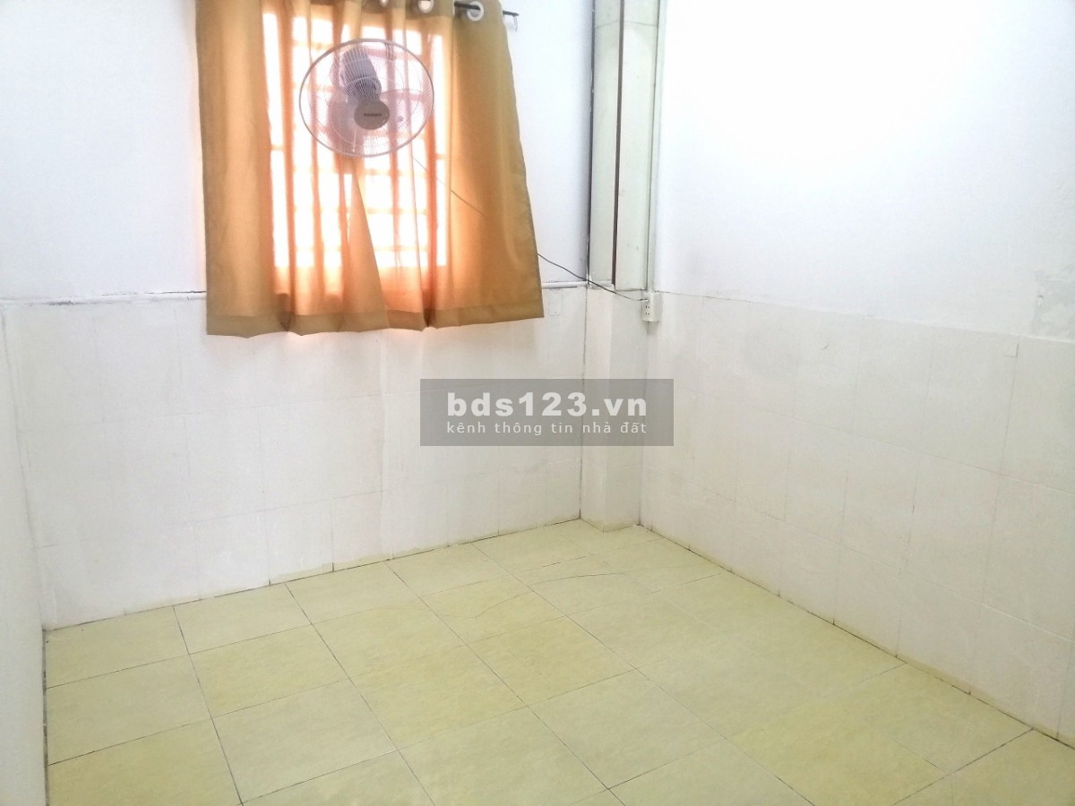 Phòng Gác Lửng đẹp – có View ban công 26/42 Tân Sơn Nhì, Q.Tân Phú – DT: 25m2 (Thang Máy, Máy Giặt)