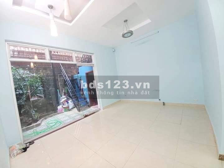 Bán nhà KĐT Định Công, Hoàng Mai, DT 75m² x 5 tầng có thang máy, MT 5m, vỉa hè rông, ô tô đỗ cửa