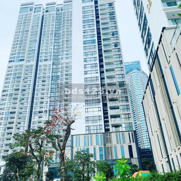 Vinhomes Skylake: Căn 2PN 2VS tòa S1, tầng 20, diện tích 72m², ban công đông nam Giá bán: 4.2 tỷ.