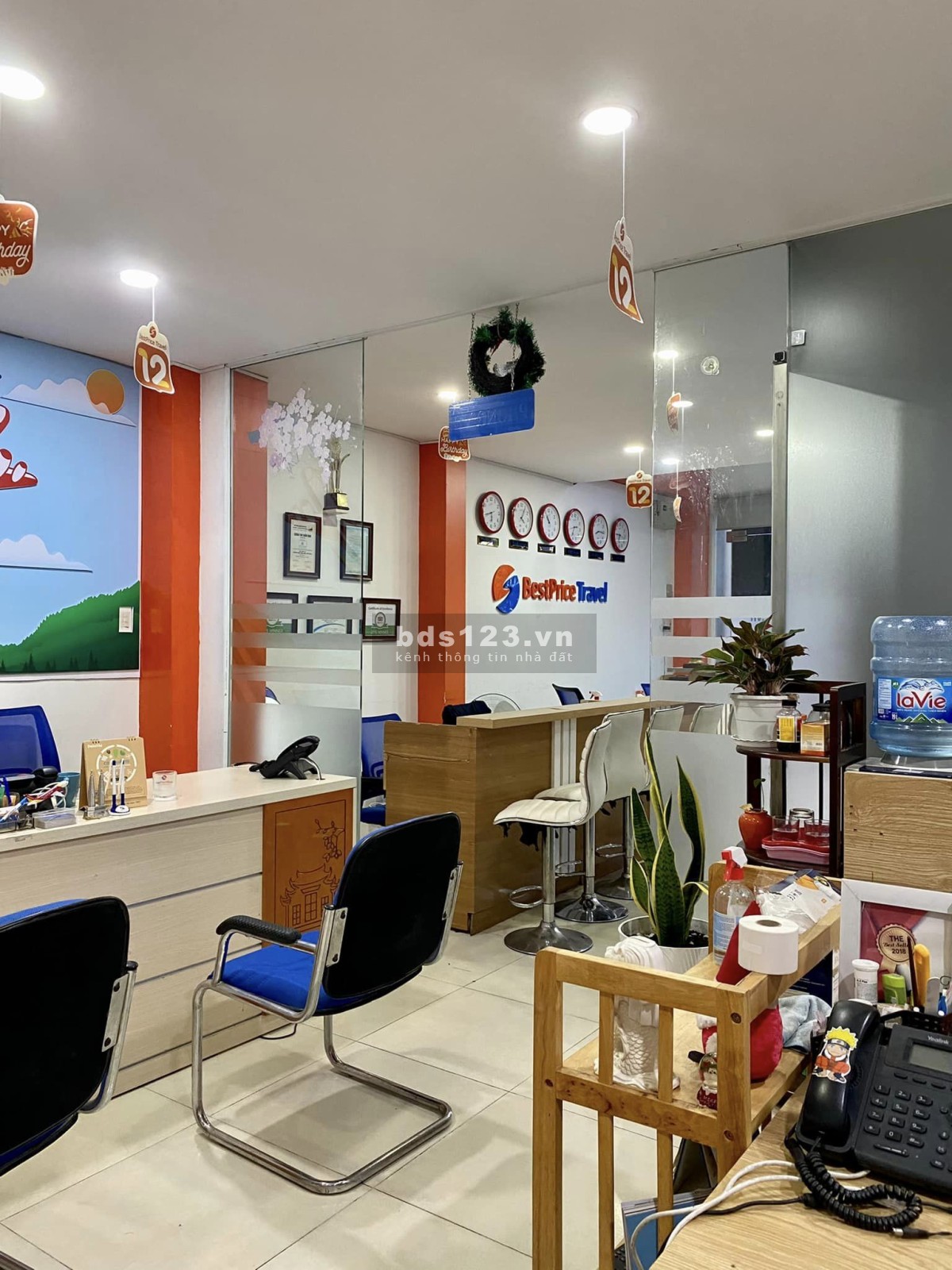 Cho thuê mặt bằng mặt tiền đường Hoàng Sa Quận 1