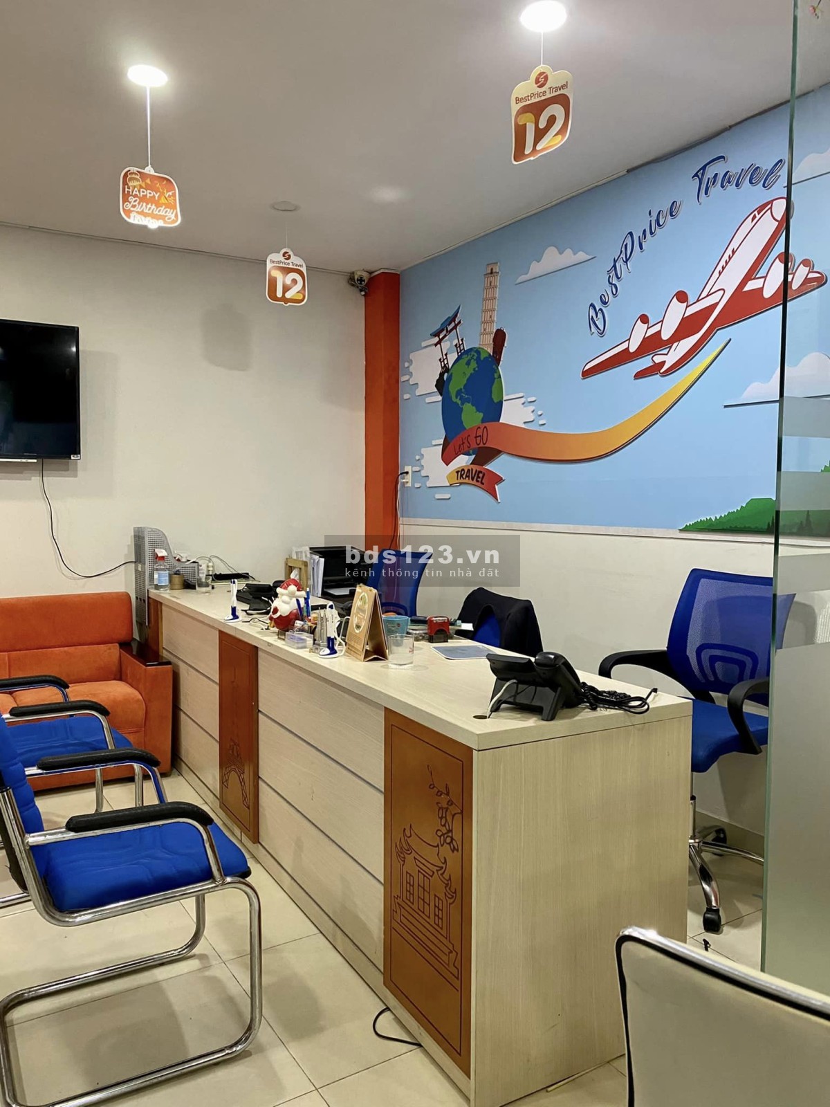 Cho thuê mặt bằng mặt tiền đường Hoàng Sa Quận 1