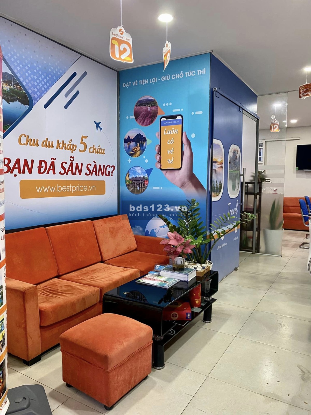 Cho thuê mặt bằng mặt tiền đường Hoàng Sa Quận 1