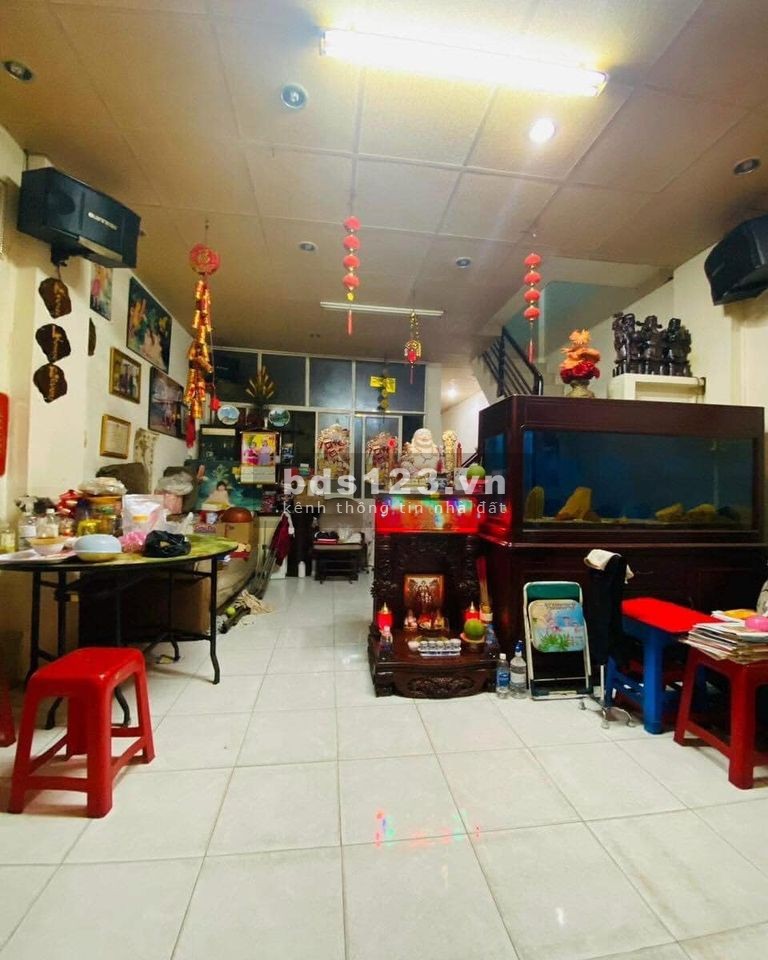 Bán nhà HXH Thoại Ngọc Hầu, DT 67m², MT nở hậu, giá rẻ 3,95 tỷ LH 0989478849