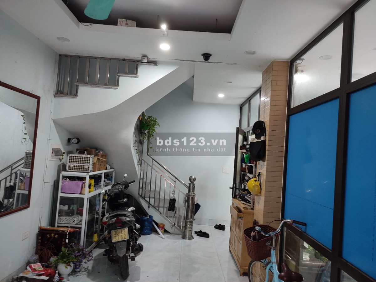 Bán nhà riêng mặt ngõ 2 An Dương Vương, quận Tây Hồ, thành phố Hà Nội