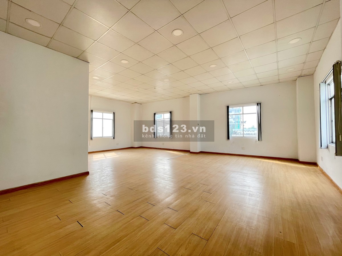 Cho thuê văn phòng dt 60m2 tại đường Trần Xuân Soạn, Quận 7, lh 0862116***.