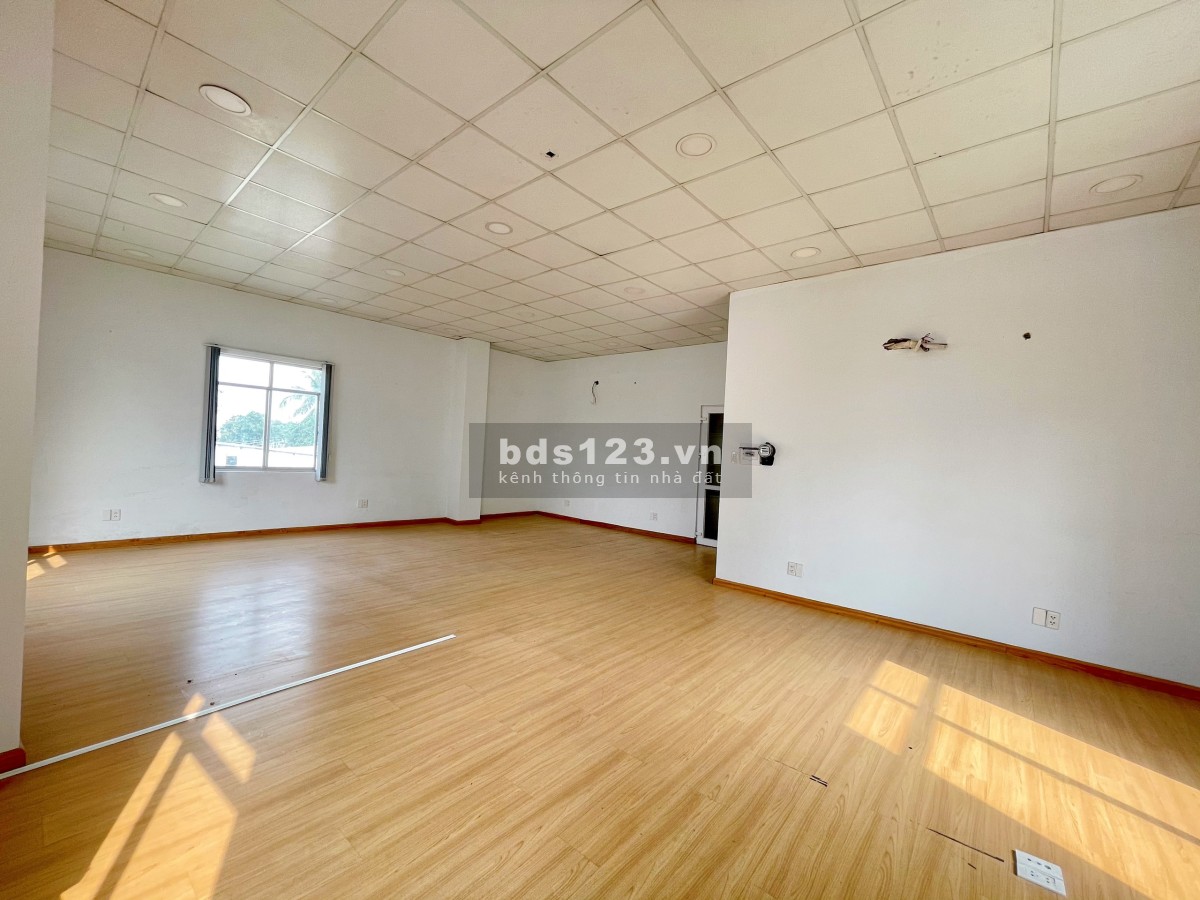 Cho thuê văn phòng dt 60m2 tại đường Trần Xuân Soạn, Quận 7, lh 0862116***.