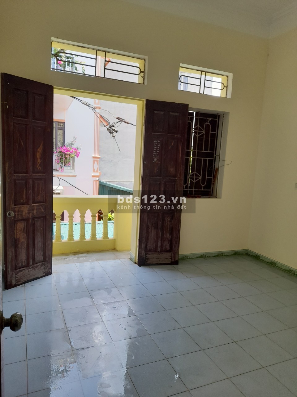 Cho thuê nhà 2 tầng phường Phúc Lợi, Long Biên, liên hệ 0945020228
