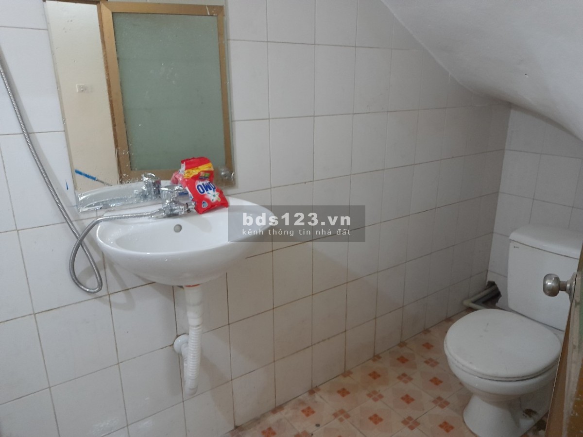 Cho thuê nhà 2 tầng phường Phúc Lợi, Long Biên, liên hệ 0945020228