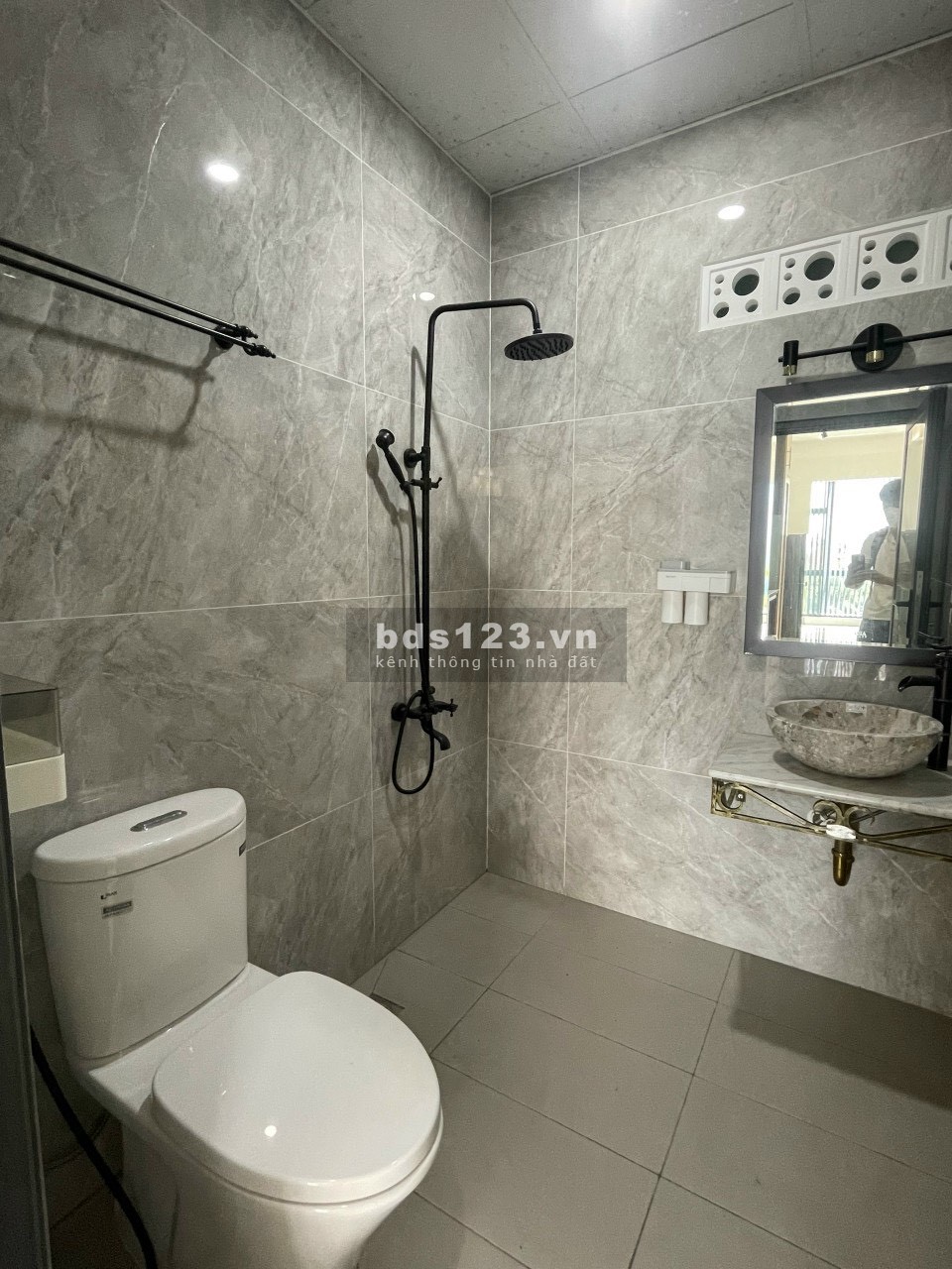 Căn hộ 40m2 full nội thất có máy giặt ở gần PMH - TĐT - UFM - RMIT kế khu chế xuất Tân Thuận Q7