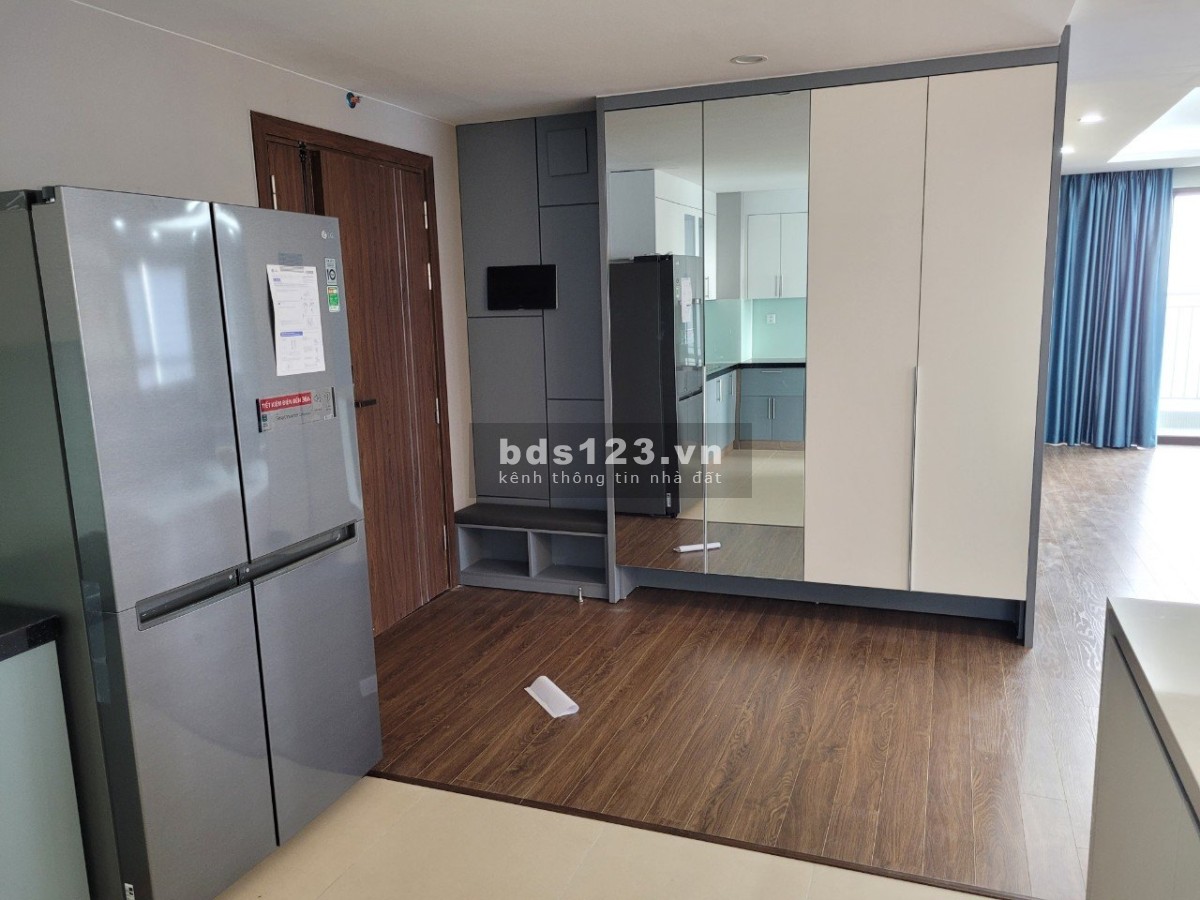 Em có căn UDIC cần cho thuê 168m2/ 3 ngủ 2 vệ sinh view rộng. Nội thất mới đã full