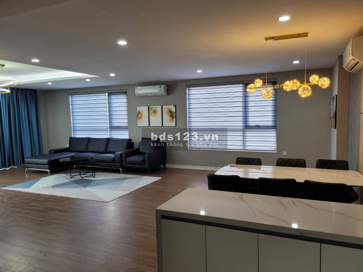 Em có căn UDIC cần cho thuê 168m2/ 3 ngủ 2 vệ sinh view rộng. Nội thất mới đã full