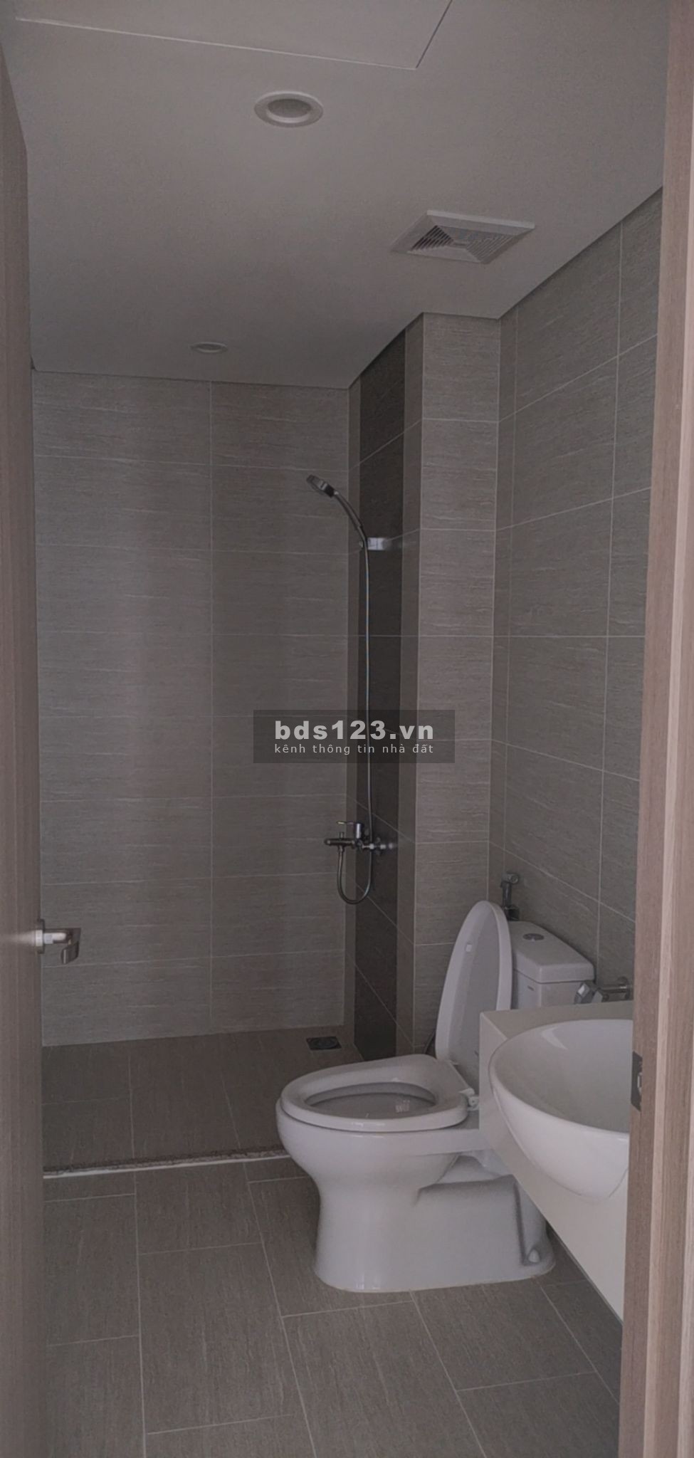 Tôi chủ nhà cần bán cắt lỗ căn hộ 2N, 2WC + 1 giá CĐT