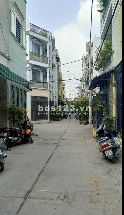 Bán nhà cấp 4 HXH số 182 Hồ Văn Long, Bình Hưng Hòa B, Quận Bình Tân