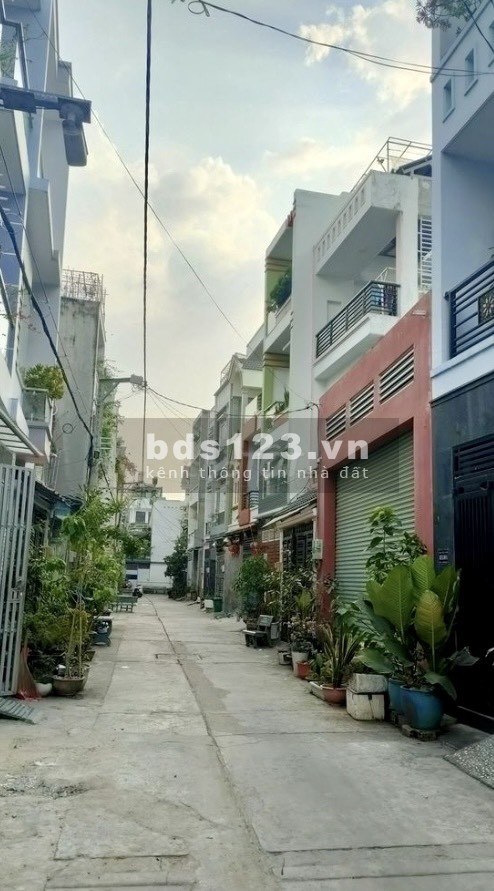 Bán nhà cấp 4 HXH số 182 Hồ Văn Long, Bình Hưng Hòa B, Quận Bình Tân