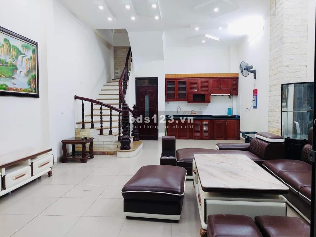 Bán nhà đẹp Trần Phú, gần làng Việt Kiều châu Âu - giá 5 tỷ 4 - DT 45m²