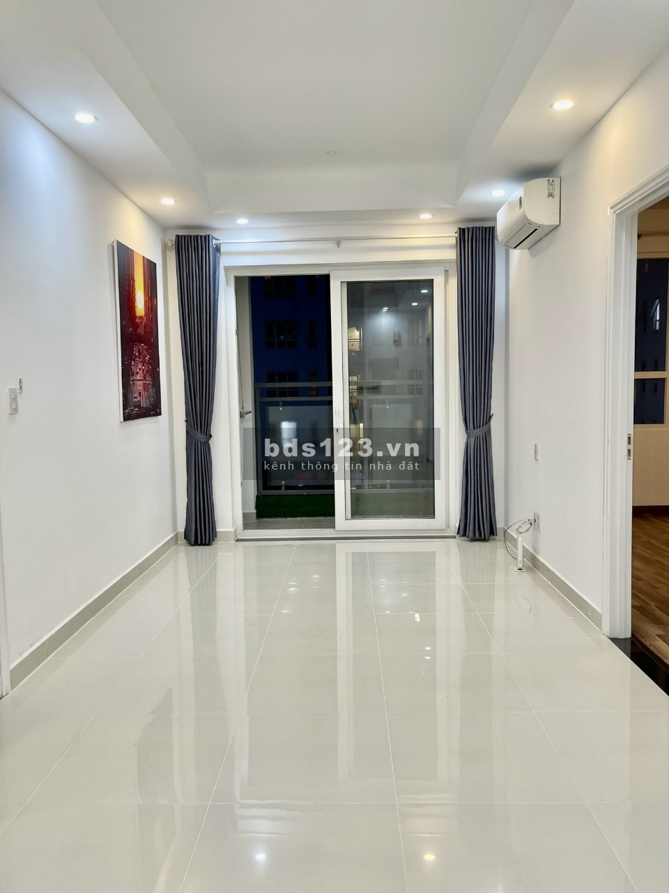 Cần cho thuê căn 2pn 2wc như hình tại Florita Q7. LH: 0835130091 Nhung