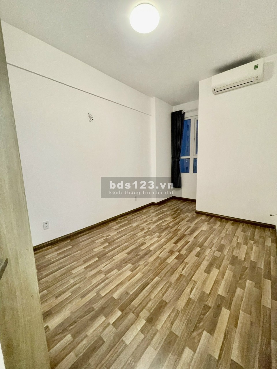 Cần cho thuê căn 2pn 2wc như hình tại Florita Q7. LH: 0835130091 Nhung