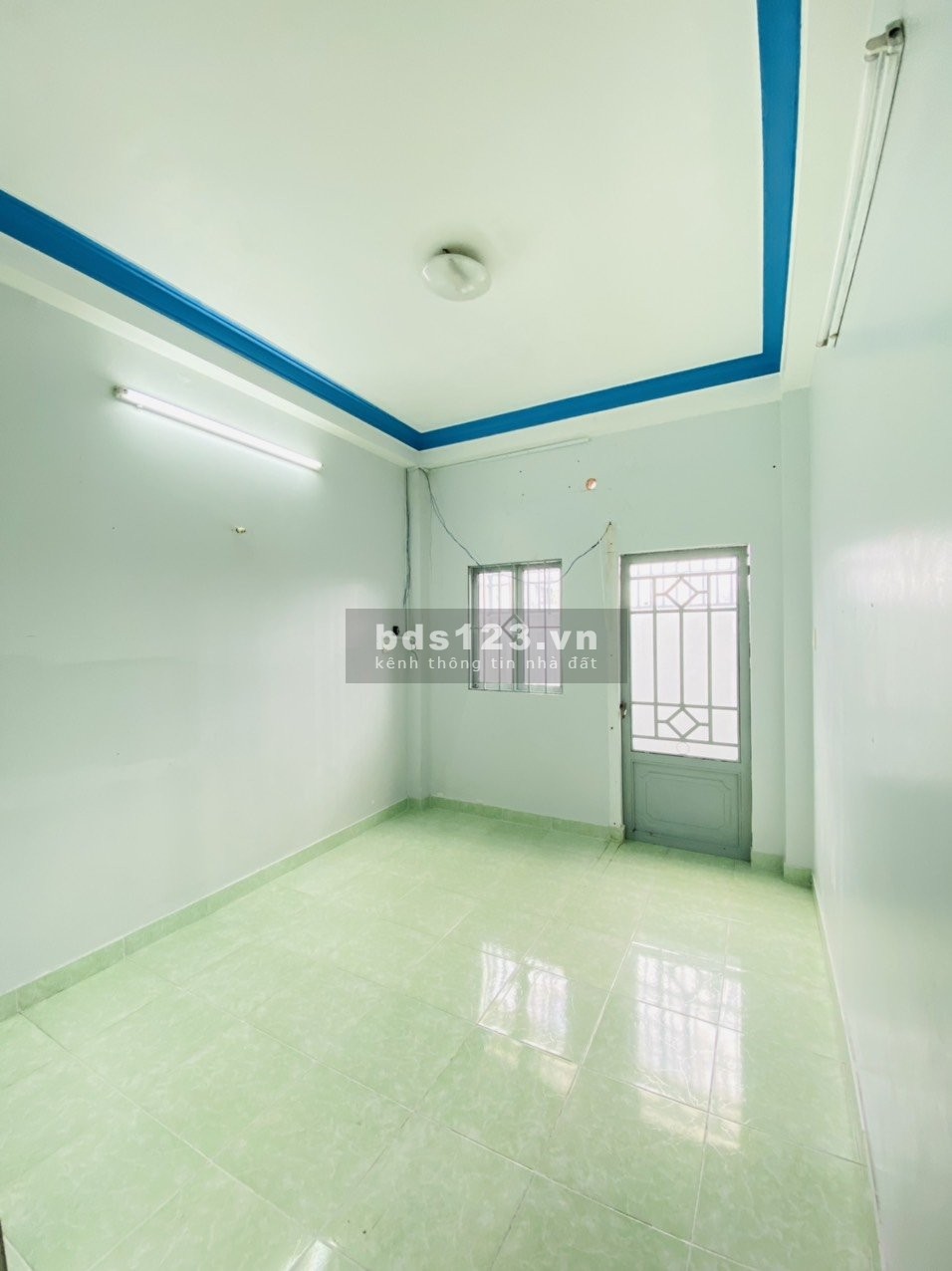 Cho thuê nhà nguyên căn hẻm xe hơi, 3PN, 2WC, Q12