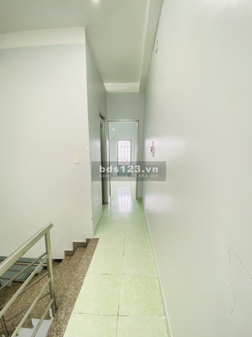 Cho thuê nhà nguyên căn hẻm xe hơi, 3PN, 2WC, Q12