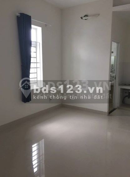 Cho thuê phòng trọ Quận Tân Bình, TP.HCM, dt 20m2, giá 3tr7