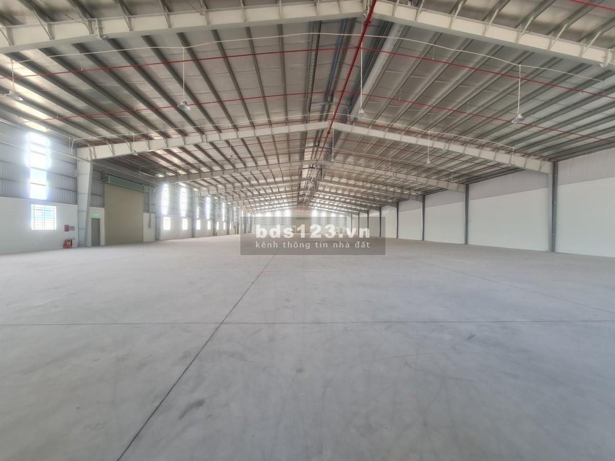 Cho thuê 3.500m2 kho đường Phan Văn Hớn, P. Tân Thới Nhất, Quận 12