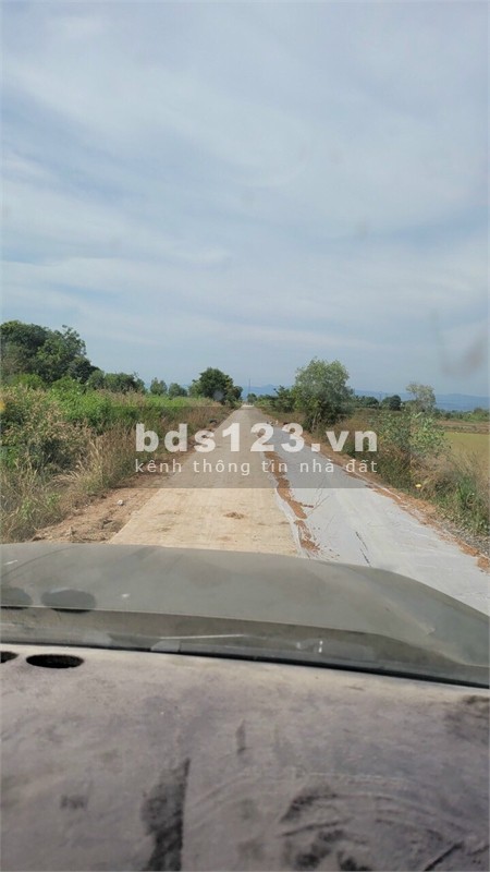 Gần tết kẹt tiền bán gấp lô đất xã Hải Ninh, Bình Thuận, giá khoảng 1tỷ3, dt 5.768m2
