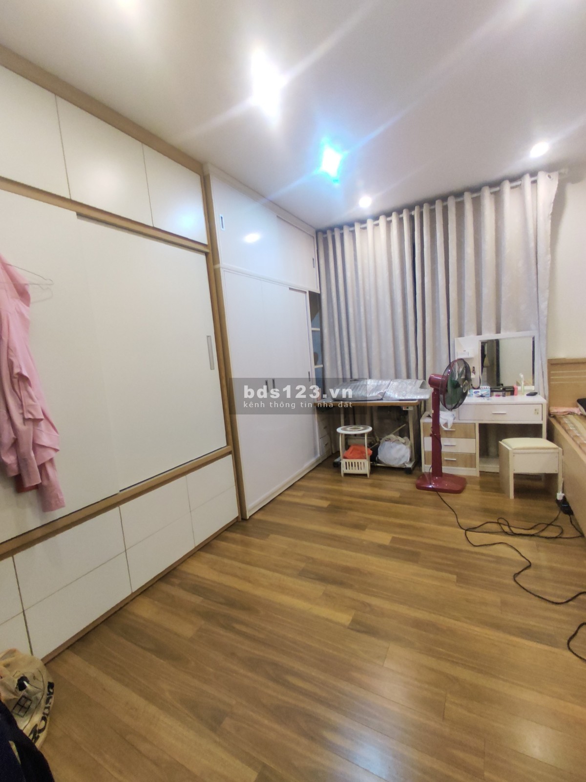 Chính chủ bán 3 pn góc full nội thất, sổ đỏ New Horizon City 87 Lĩnh Nam, sát Park Hill - Times City