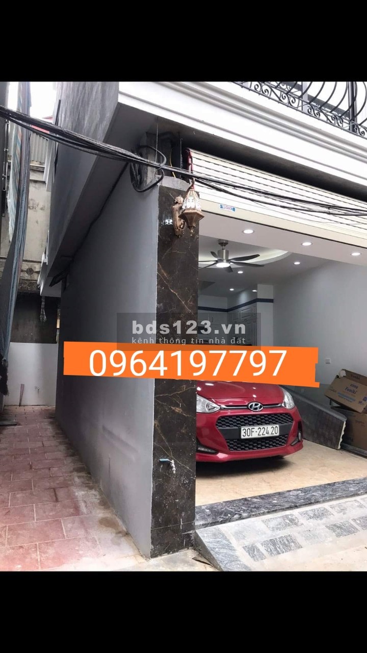 Bán nhà Đức Giang DT 31m² x 5 Tầng, có Gara ô tô, căn góc siêu đẹp