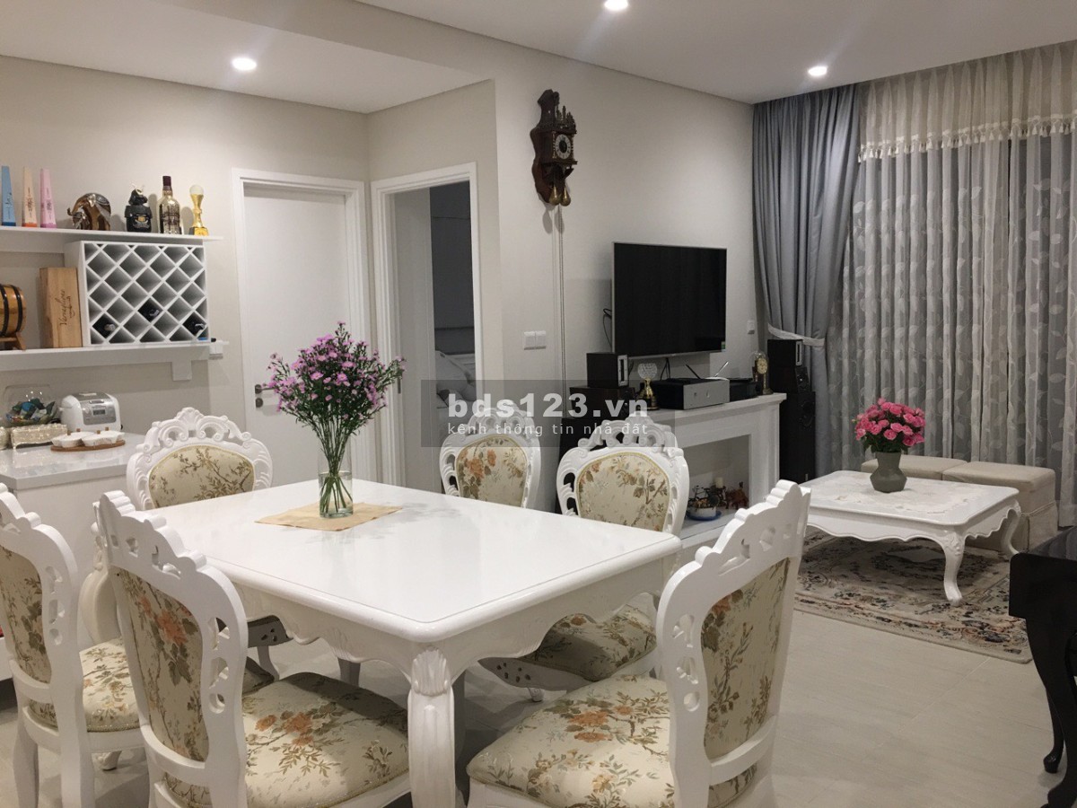 Chuyển Nhượng 2PN TầnG Cao Giá Tốt Nhất Đảo Kim Cương lh 0935623079