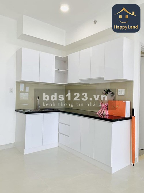 Bán căn hộ Ricca 1+1pn tầng cao giá tốt chi 2.5 tỷ sổ đỏ tiện ích đủ