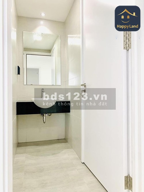 Bán căn hộ Ricca 1+1pn tầng cao giá tốt chi 2.5 tỷ sổ đỏ tiện ích đủ