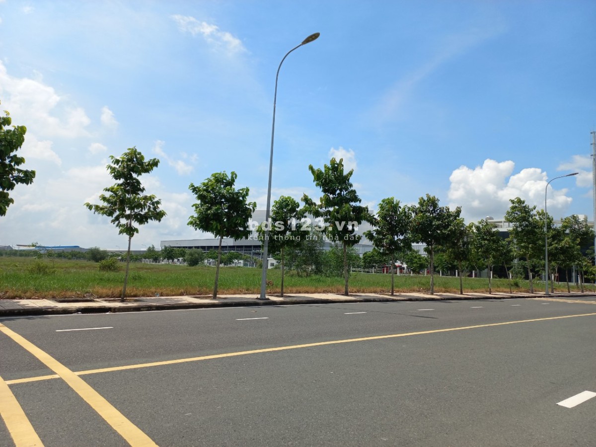 Bán đất KCN Dầu Giây - Đồng Nai. Bán đất 23.568m2 trong KCN Dầu Giây - Đồng Nai