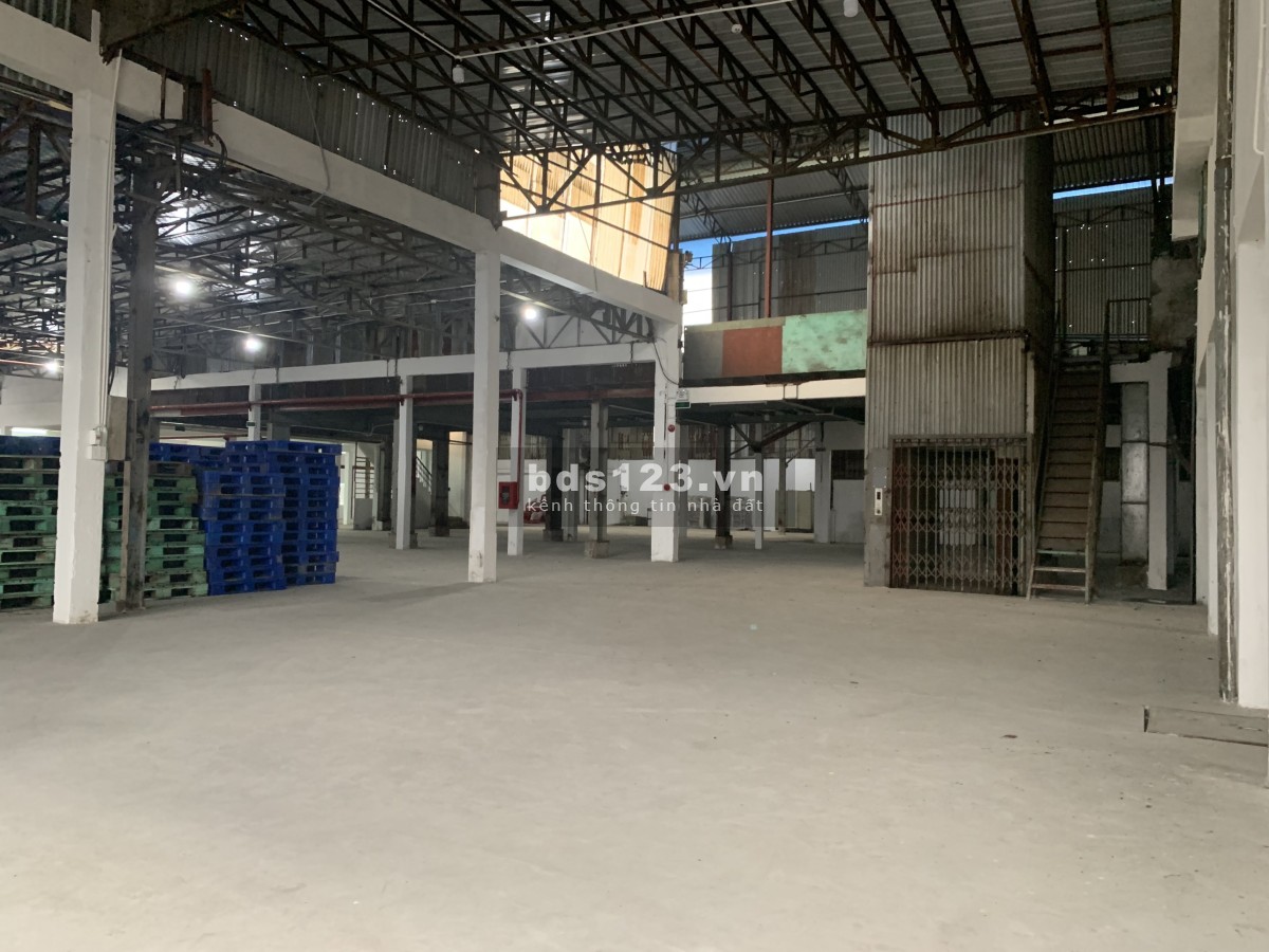Chính chủ: cho thuê kho diện tích 2500m2 Nguyễn Văn Quá, Quận 12