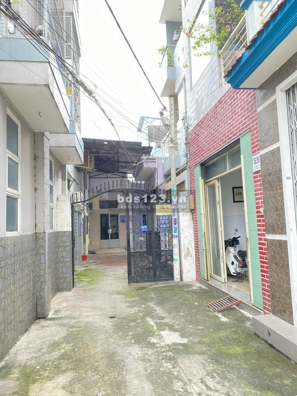 Bán nhà hẻm Dương Đức Hiền Quận Tân Phú, 1 trệt 1 lầu LH 0522637936