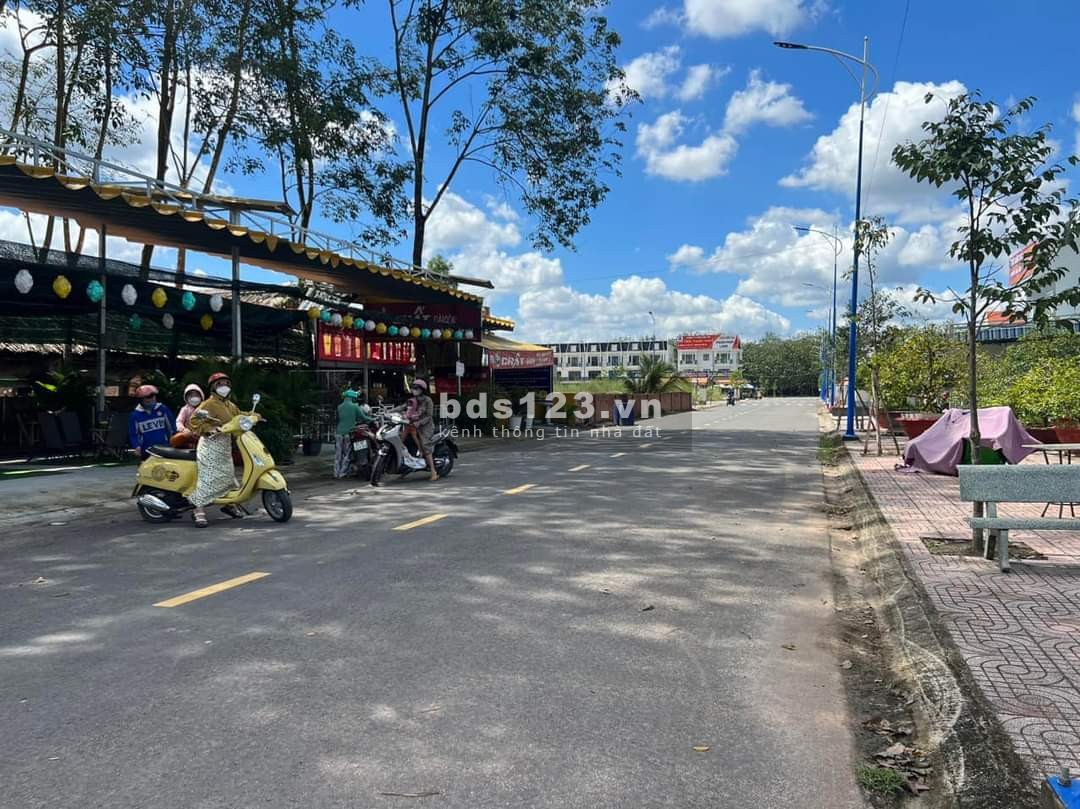 Bán đất Bàu Bàng Bình Dương 60m2 Sổ hồng thổ cư chính chủ Gía 650 triệu