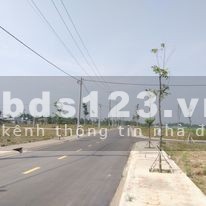 Chính chủ cần bán đất mt đường 826, kiền kề khu công nghiệp Cầu Tràm