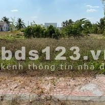 Chính chủ cần bán đất mt đường 826, kiền kề khu công nghiệp Cầu Tràm