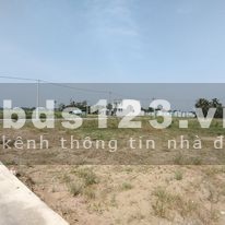 Chính chủ cần bán đất mt đường 826, kiền kề khu công nghiệp Cầu Tràm